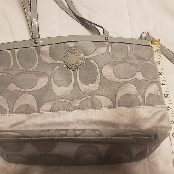 Coach bag, Authentic - Picture 13 of 16
